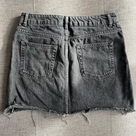 Topshop Charcoal Denim Mini Skirt - Picture 2 of 3